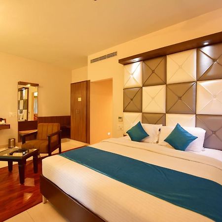 Hotel Sanman Gardenia Bangalore Exterior photo