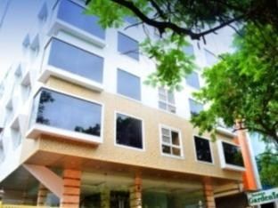 Hotel Sanman Gardenia Bangalore Exterior photo